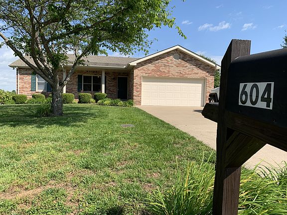 3rd image of 604 Edinburgh Way