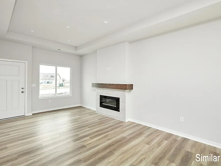2329 Legacy Dr — Photo 2