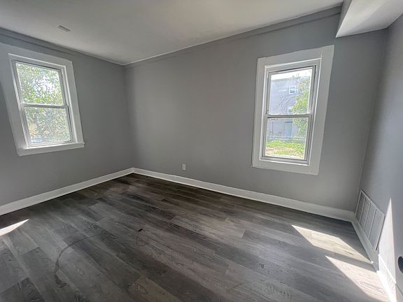 2nd image of 326 Grand St APT 2R
