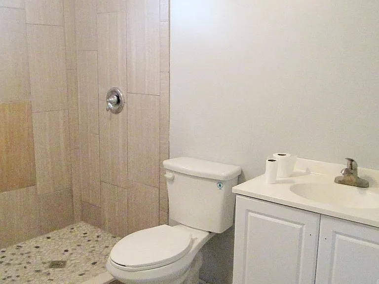 2nd BATHROOM
