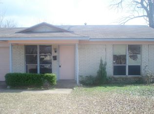 536 Henderson Cir, Garland, TX 75040