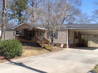 1711 Lake Shore Dr, Manning, SC 29102