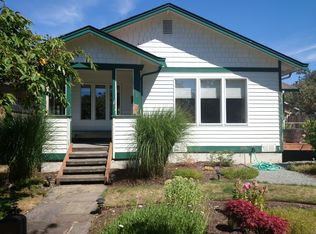 5904 38th Ave SW, Seattle, WA 98126