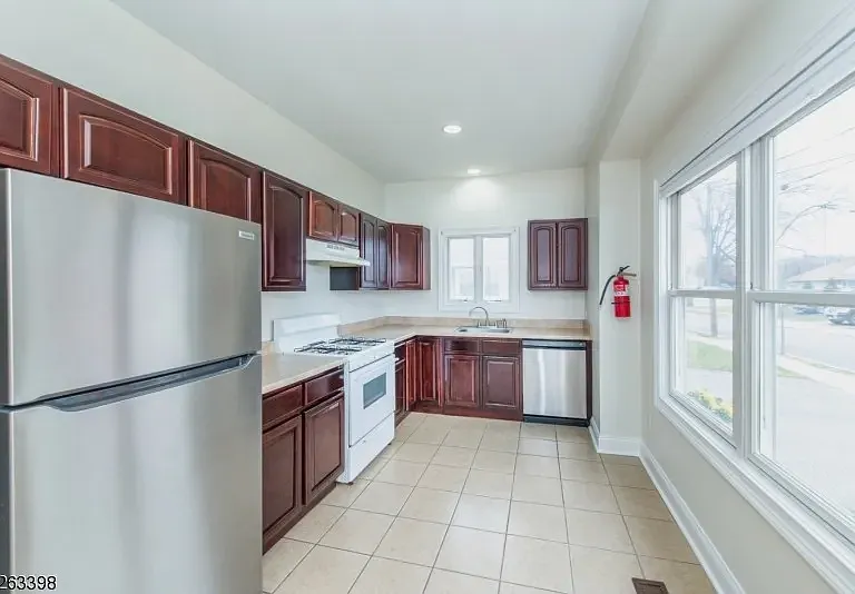 47 Grant St #47 — Photo 4
