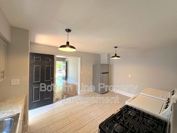 5th image of 1943 Wilmore Dr
