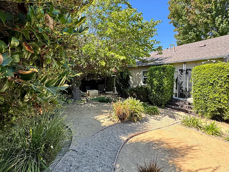 2741 Armacost Ave — Photo 15