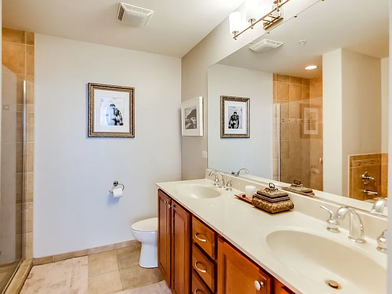1717 S Prairie Ave — Photo 8