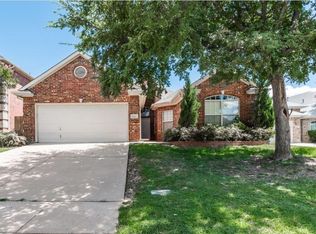 6917 McCracken Ct, Fort Worth, TX 76132