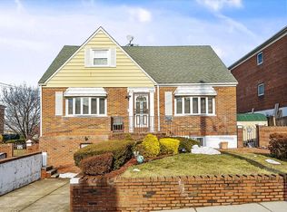 57-39 78th St #2, Middle Village, NY 11379