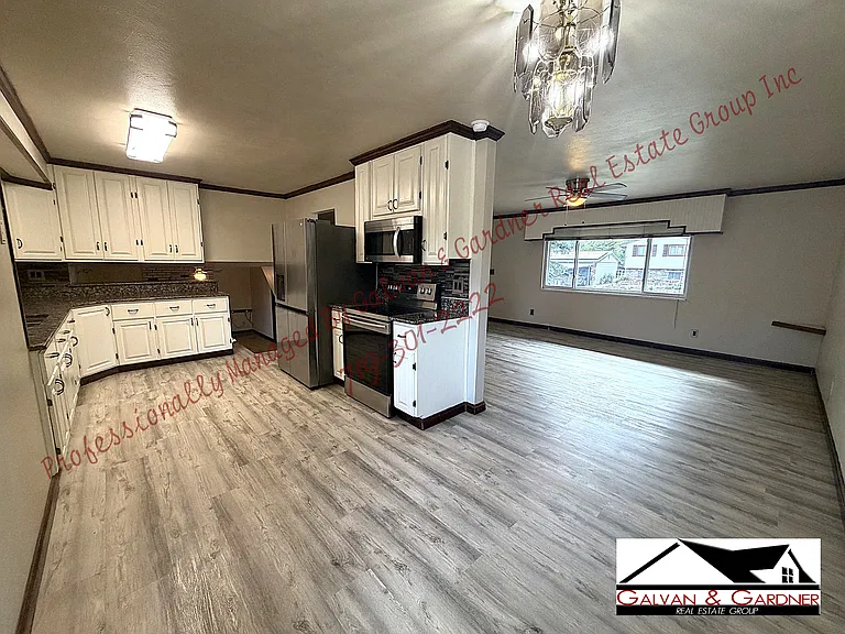 1435 Coronado Dr — Photo 5