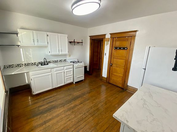 2nd image of 1015 W 14th Ave Unit B