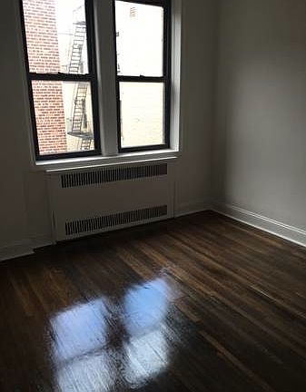 3rd image of 312 21st St #6C