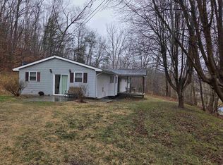 61 McAllister Trl, Flatwoods, KY 41139