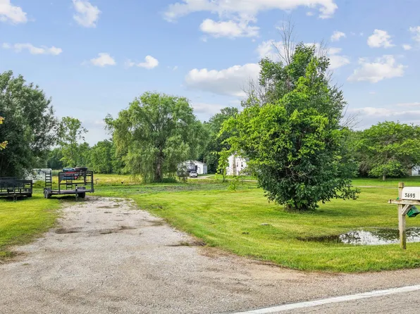 5695 Flinchbaugh Rd, Kimball, MI 48074