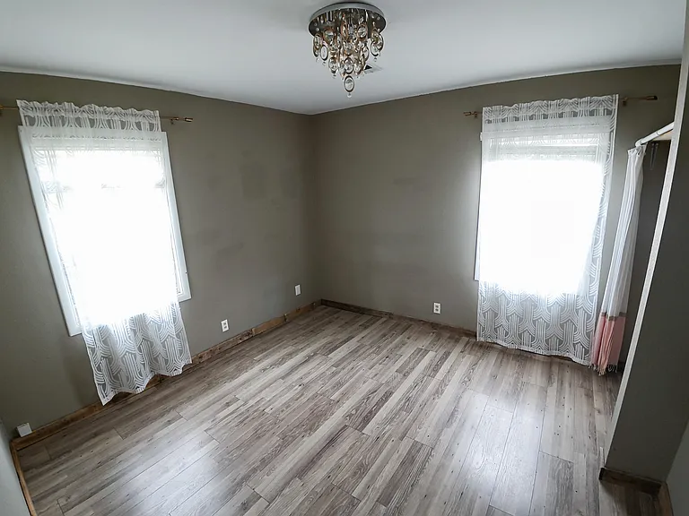 2512 Century Dr — Photo 11