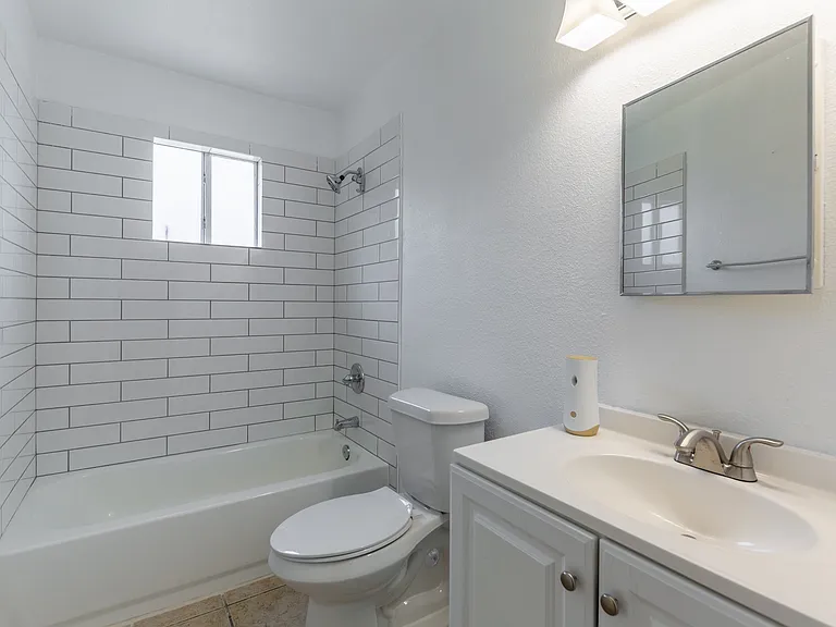7642 Oak Chase — Photo 16