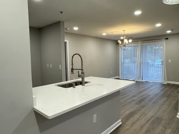 13401 Ansel Ter APT L, Germantown, MD 20874