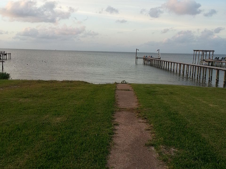 1st image of 2538 Cliff Dr
