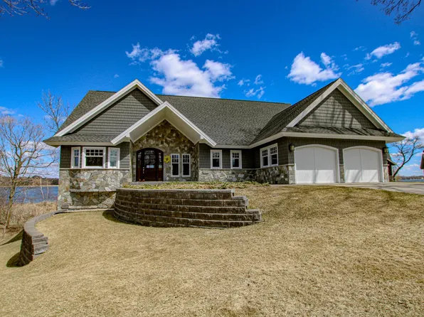 2215 Majestic Ln NW, Alexandria, MN 56308