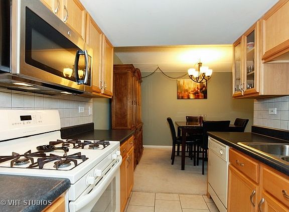 4th image of 502 Redondo Dr APT 206