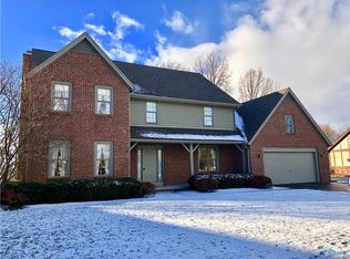 245 N Ridge Dr, Perrysburg, OH 43551