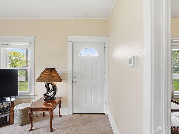3rd image of 1382 W Galbraith Rd