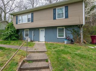 2305&2303 Abbott Dr, Johnson City, TN 37601