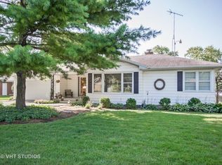 1810 W Acres Rd, Joliet, IL 60435