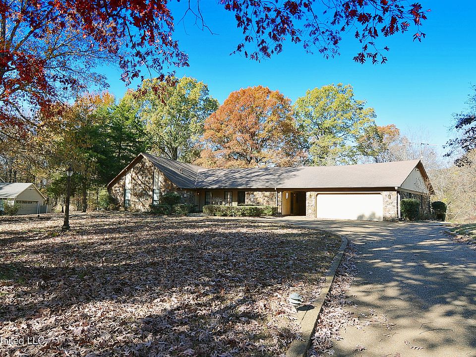 1st image of 7125 Country Oak Dr