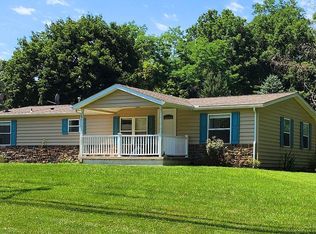 1265 Valley Rd, Coatesville, PA 19320