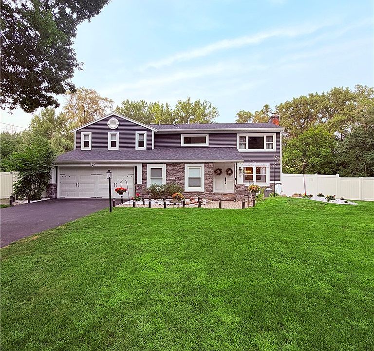 1st image of 12 Laureldale Dr