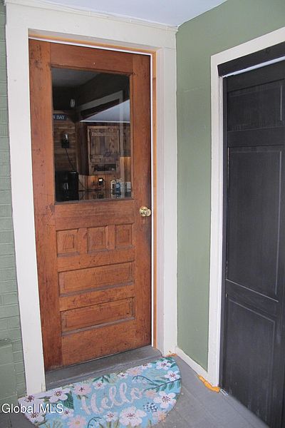 4th image of 511 Federal Hill Road