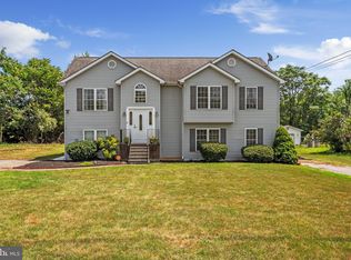 604 Willis Dr, Bunker Hill, WV