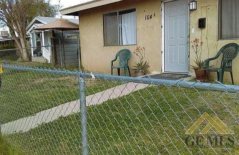 104 E Warren Ave photo 1