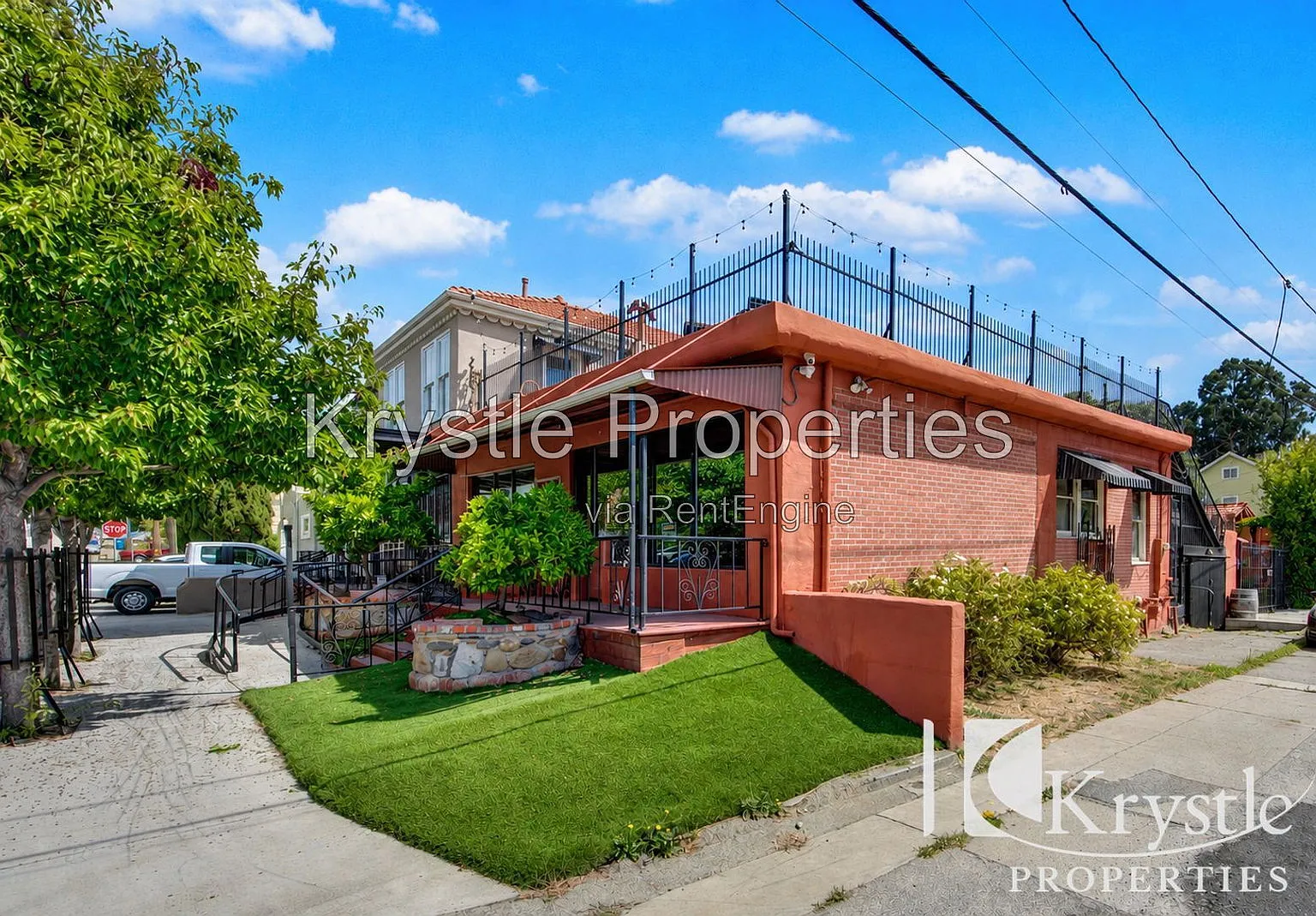 2 bed, 1.0 bath, $1,850 — Photo 3