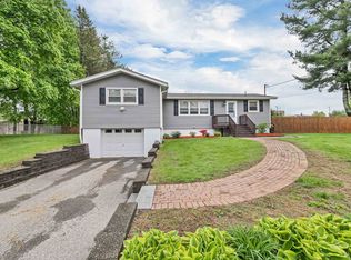 69 Pleasant St, Salem, NH 03079