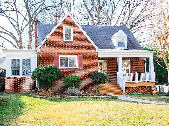 Available Soon: 894 N Kensington Street, Arlington, VA 22205