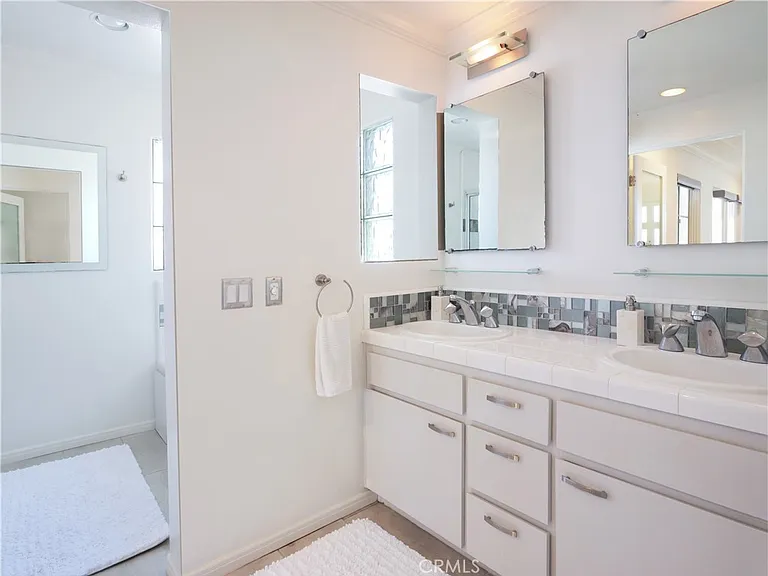 440 Marine Pl — Photo 26