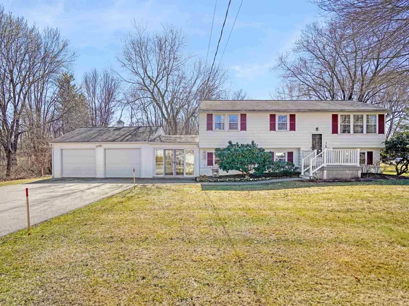 3 Kingsbury Street, Derry, NH 03038