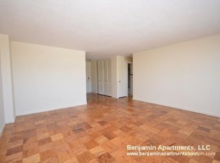 69 Monmouth St #3F, Brookline, MA 02446