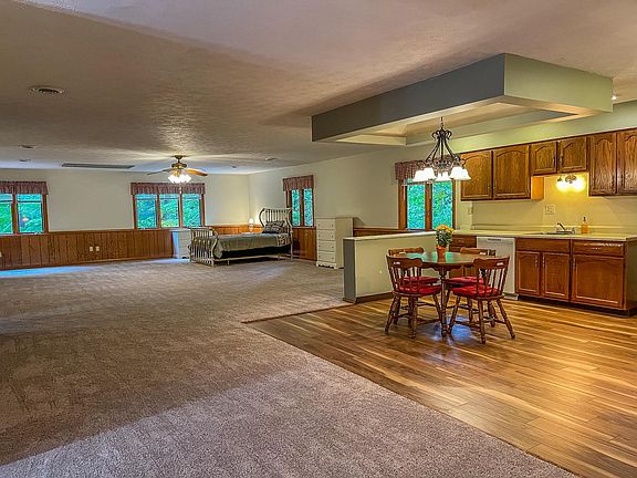 3rd image of 3164 Babcock Blvd