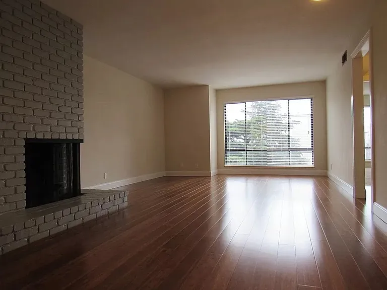 3500 Market St #206 — Photo 2
