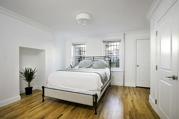 Rented by Keller Williams NYC | media 24