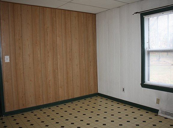 5th image of 280 Green Acres Cir