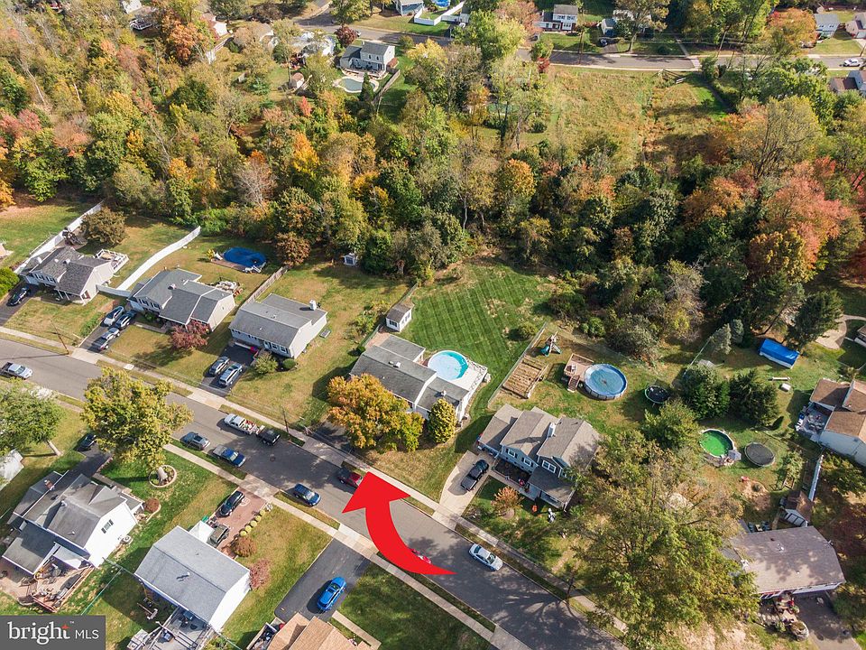 1st image of 971 Cornell Dr