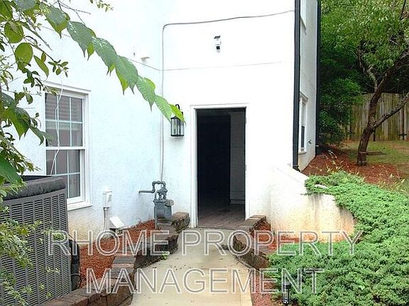 2nd image of 1115 Cockrell Ct