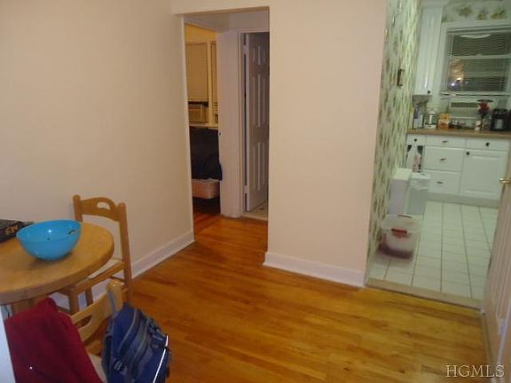 3rd image of 50 Winchester Ave APT 2A