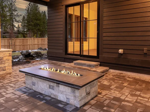 62692 NW Ember Pl, Bend, OR 97703