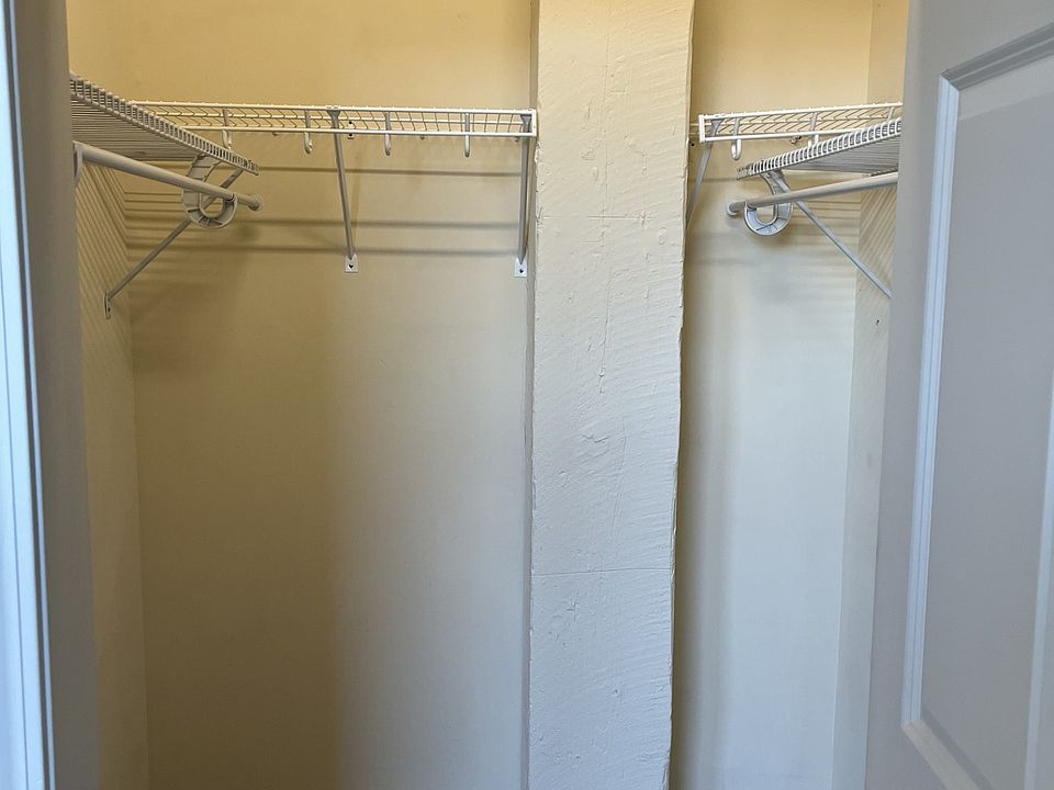 Walk in closet