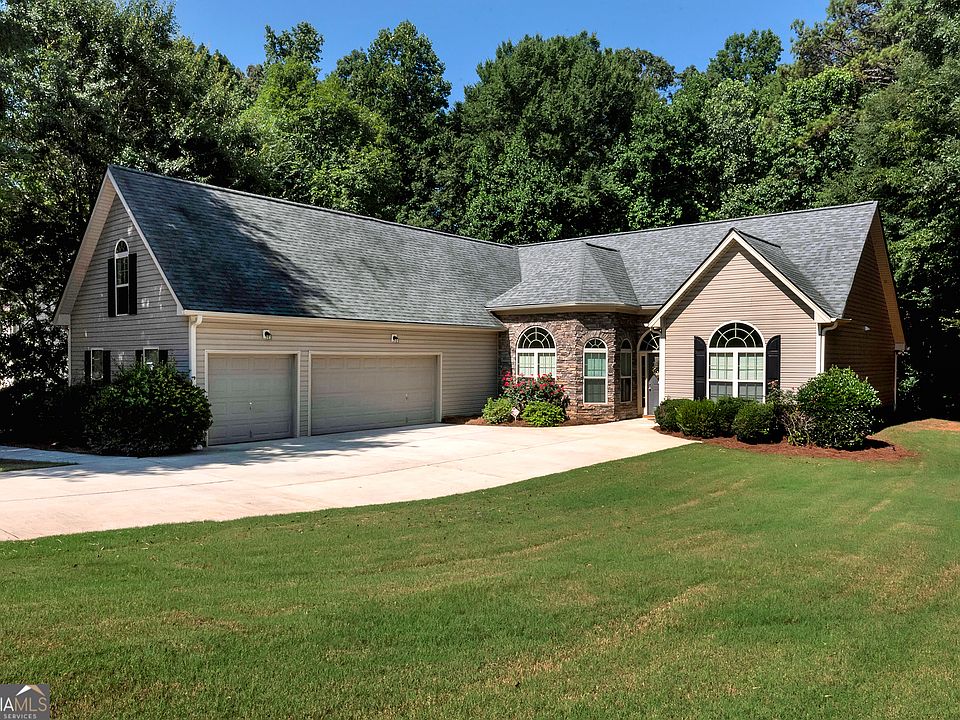 1st image of 222 Jefferson Walk Cir